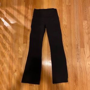 lululemon lemon black flare yoga pants